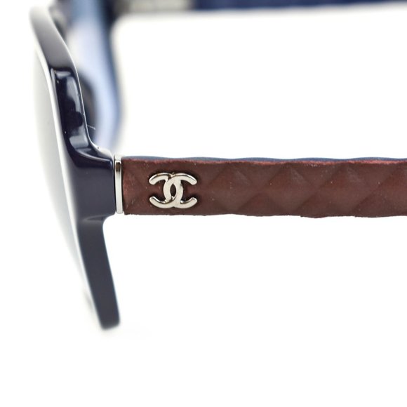 CHANEL: Navy & Burgundy Leather \